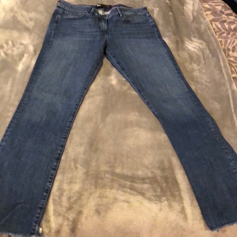 P007. BLUE JEANS